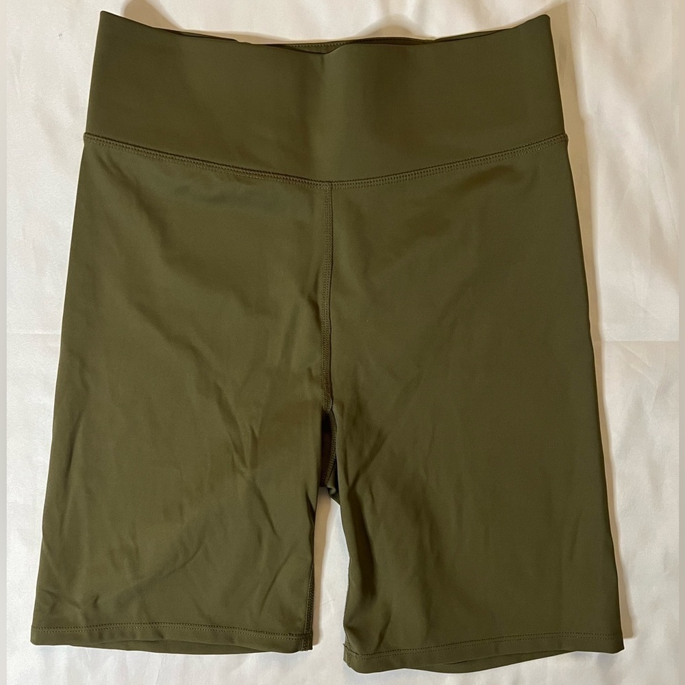 MWL by Madewell Form High-Rise 7" Biker Shorts in Kale Green Medium - Picture 4 of 14